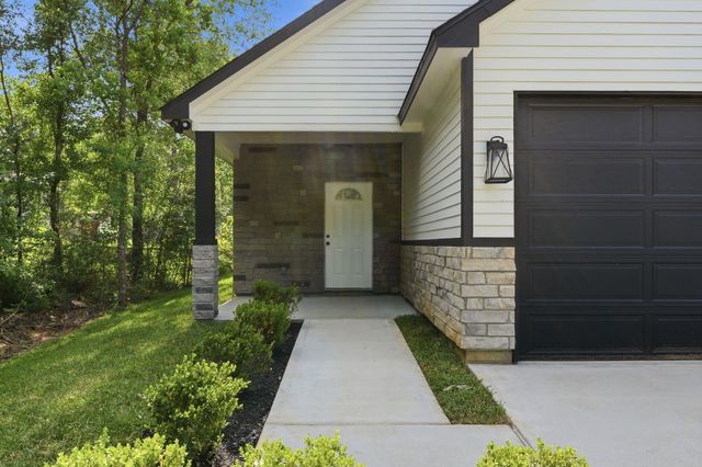 15011 Indian Hill Trail, Willis, TX 77378
