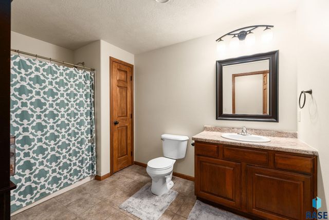 710 Fox Ct Court, Tea, SD 57064