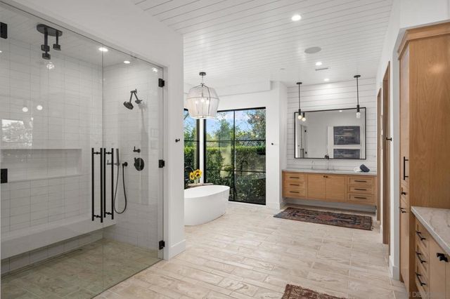 15550 El Camino Real, Rancho Santa Fe, CA 92067