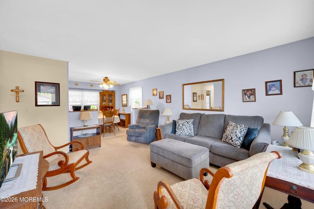 971 Stamler Drive, Toms River, NJ 08753