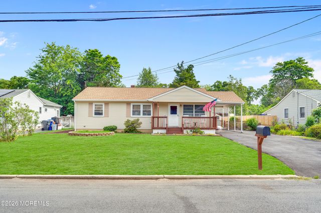 971 Stamler Drive, Toms River, NJ 08753