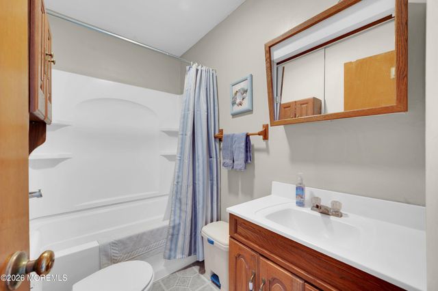 971 Stamler Drive, Toms River, NJ 08753