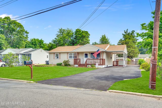 971 Stamler Drive, Toms River, NJ 08753