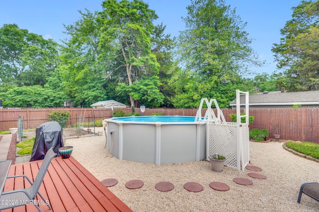 971 Stamler Drive, Toms River, NJ 08753
