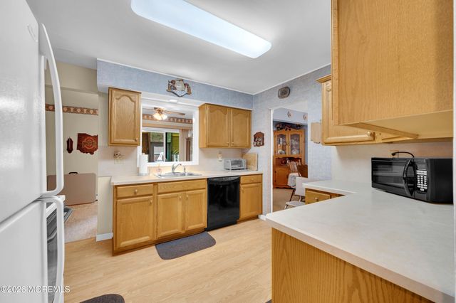 971 Stamler Drive, Toms River, NJ 08753