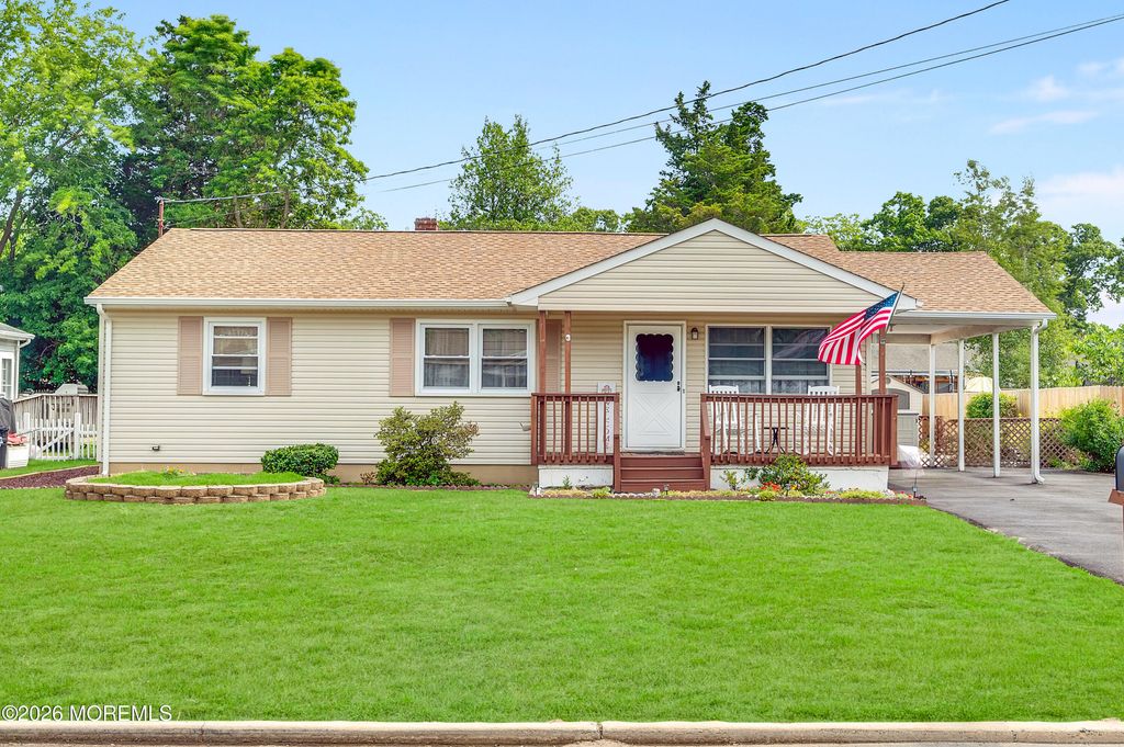 971 Stamler Drive, Toms River, NJ 08753