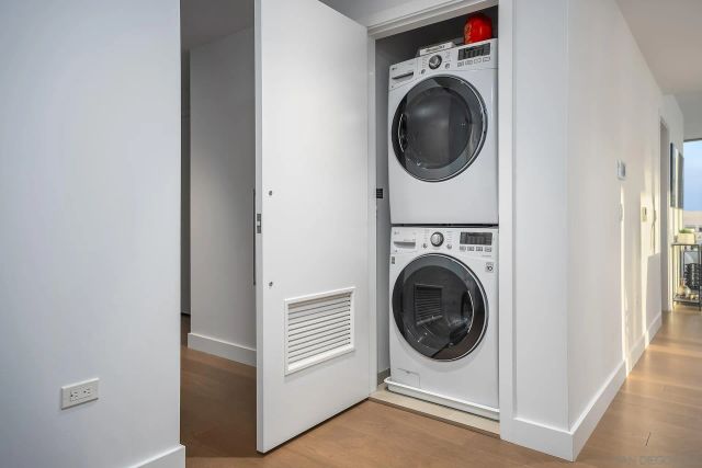 888 W E 2302, San Diego, CA 92101