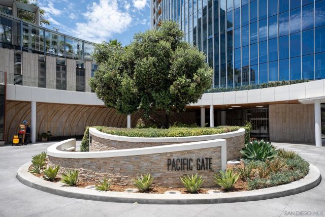 888 W E 2302, San Diego, CA 92101
