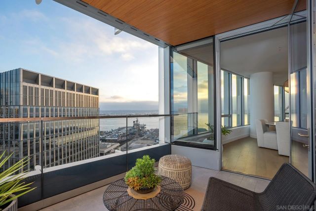 888 W E 2302, San Diego, CA 92101