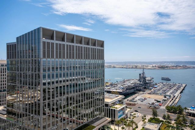 888 W E 2302, San Diego, CA 92101