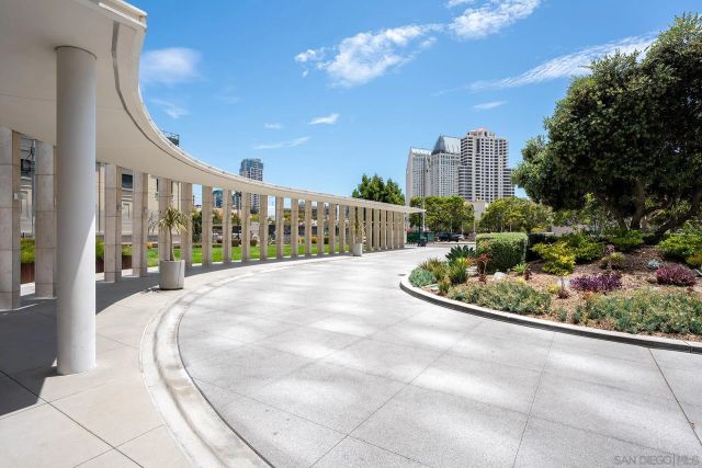 888 W E 2302, San Diego, CA 92101