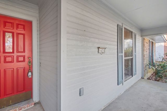 9420 E Heatherstone Drive, Shreveport, LA 71129