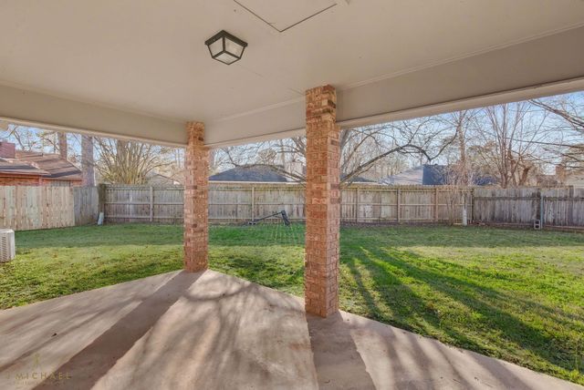 9420 E Heatherstone Drive, Shreveport, LA 71129