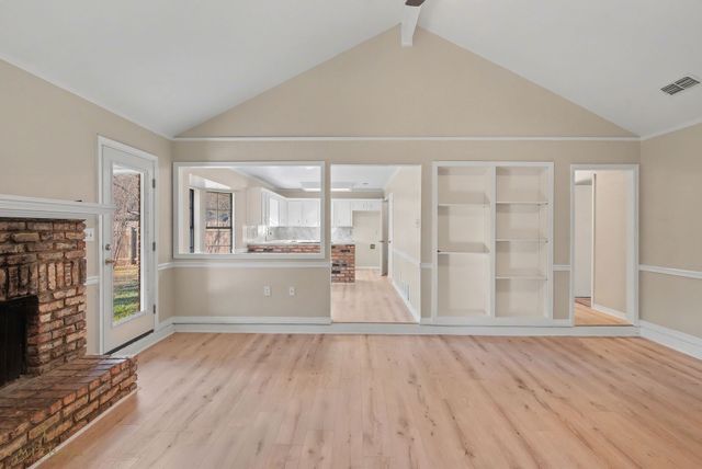 9420 E Heatherstone Drive, Shreveport, LA 71129