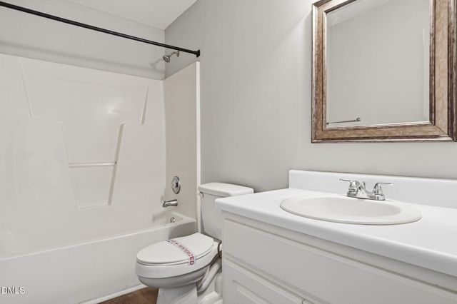 1084 Mclemore Road, Clayton, NC 27520