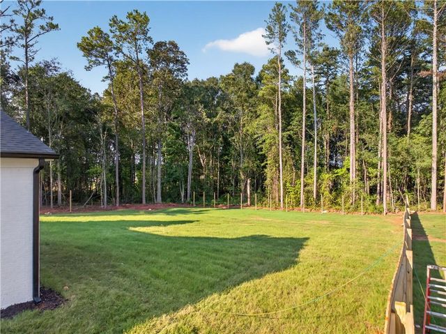 125 Manger Avenue W, Bethlehem, GA 30620