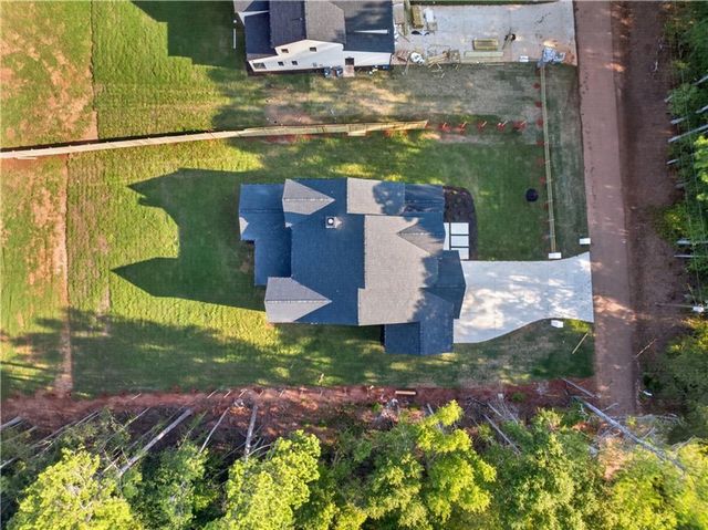 125 Manger Avenue W, Bethlehem, GA 30620