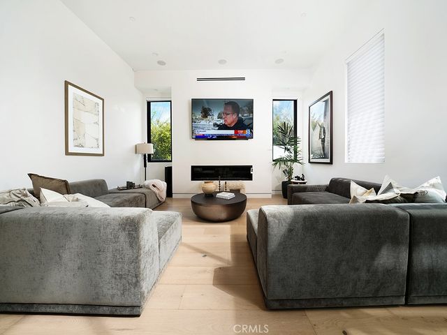 18852 CANYON CREST Drive, Villa Park, CA 92861