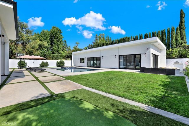 18852 CANYON CREST Drive, Villa Park, CA 92861