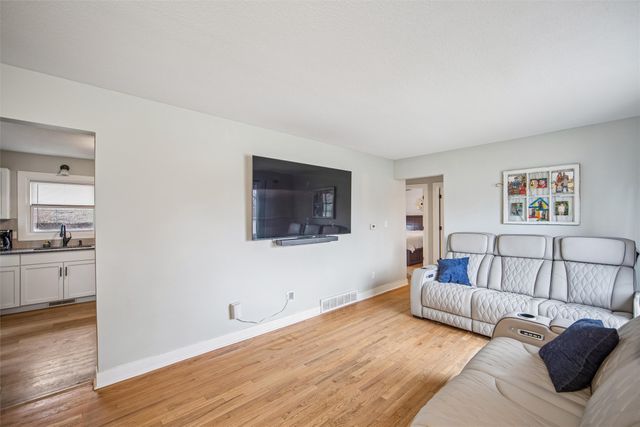 4309 SE 10th Street, Des Moines, IA 50315