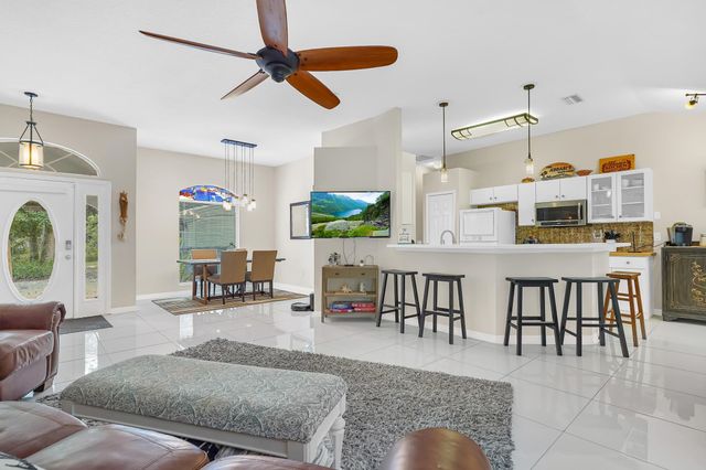 308 A St, St Augustine, FL 32080