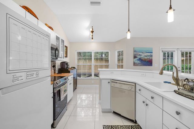 308 A St, St Augustine, FL 32080