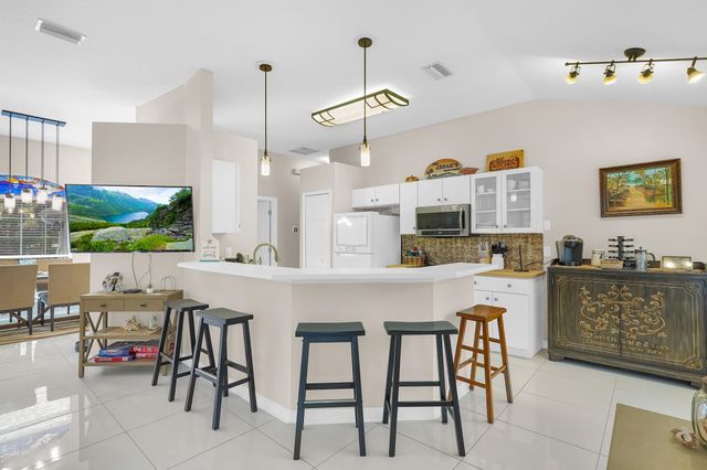 308 A St, St Augustine, FL 32080