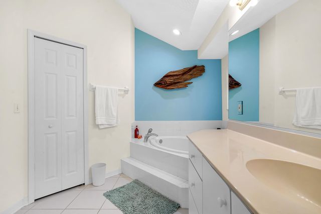 308 A St, St Augustine, FL 32080