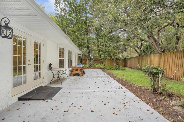 308 A St, St Augustine, FL 32080