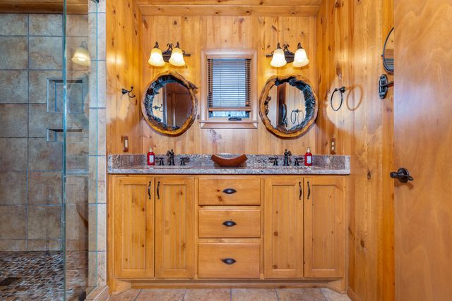 32960 Felts Lane, Afton, OK 74331