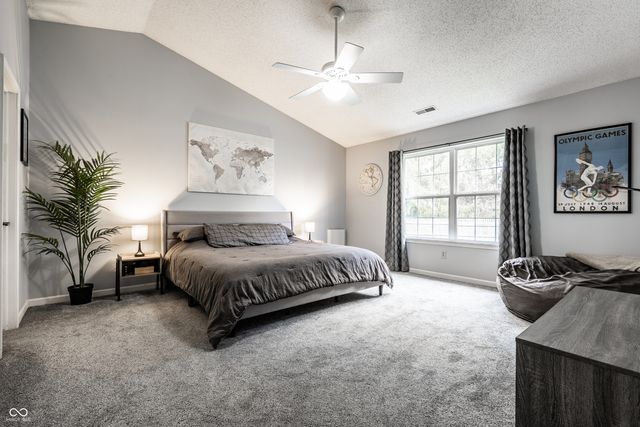 450 E Pine Ridge Drive, Westfield, IN 46074