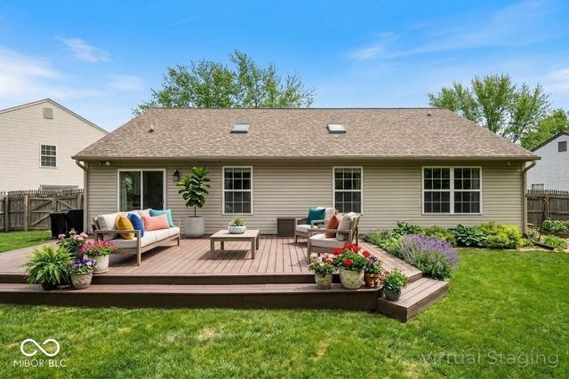 450 E Pine Ridge Drive, Westfield, IN 46074