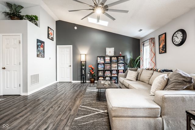 450 E Pine Ridge Drive, Westfield, IN 46074
