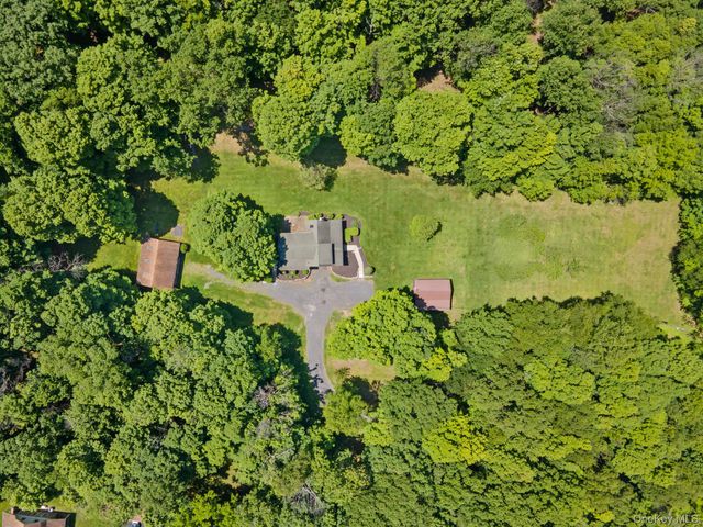 294 Comfort Trail, Montgomery, NY 12549