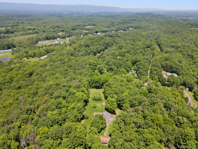 294 Comfort Trail, Montgomery, NY 12549