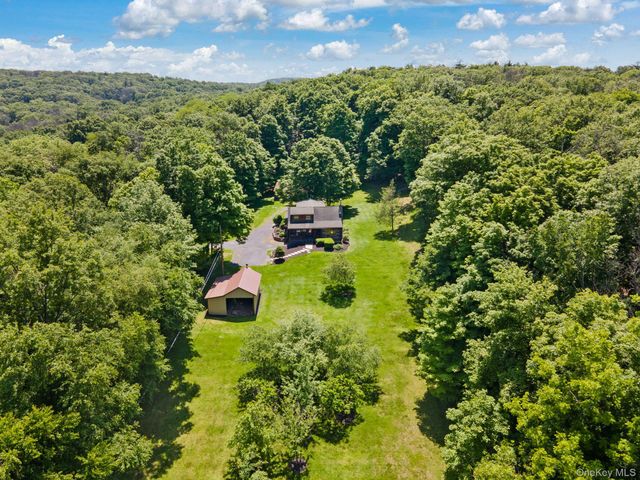 294 Comfort Trail, Montgomery, NY 12549