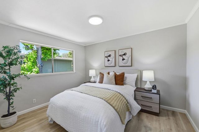 2047 Montecito Avenue 2, Mountain View, CA 94043