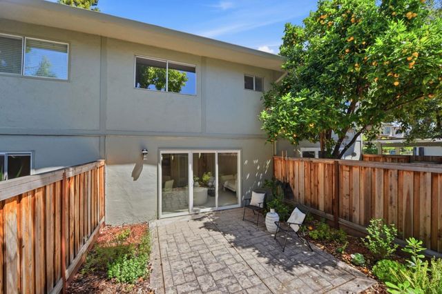 2047 Montecito Avenue 2, Mountain View, CA 94043