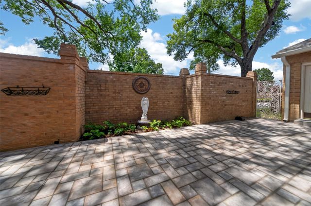 5417 Carmel Court, Tyler, TX 75703