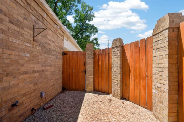 5417 Carmel Court, Tyler, TX 75703