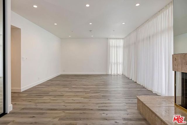 323 N Palm Drive 3, Beverly Hills, CA 90210