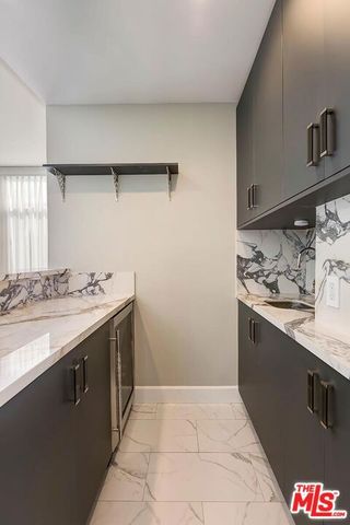 323 N Palm Drive 3, Beverly Hills, CA 90210