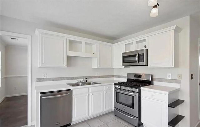 1163 Ozora Farms Court, Loganville, GA 30052