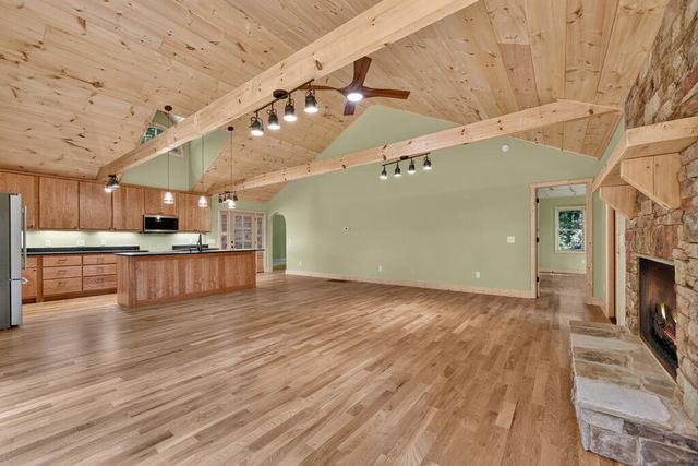 394 Blackberry Circle, Ellijay, GA 30536
