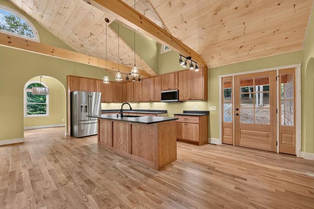 394 Blackberry Circle, Ellijay, GA 30536