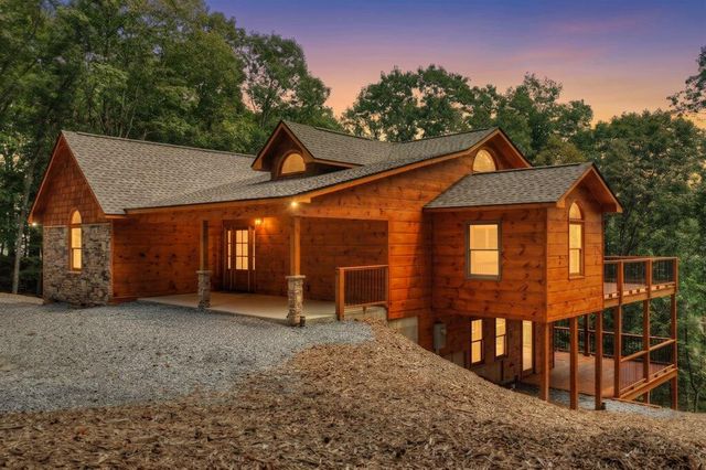 394 Blackberry Circle, Ellijay, GA 30536