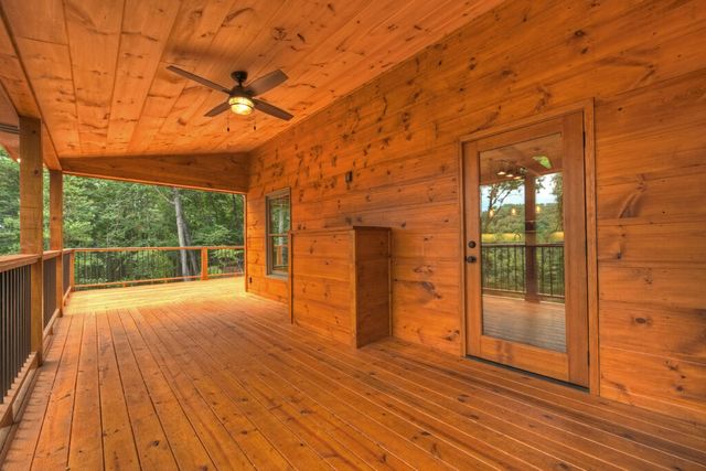 394 Blackberry Circle, Ellijay, GA 30536