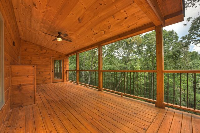 394 Blackberry Circle, Ellijay, GA 30536