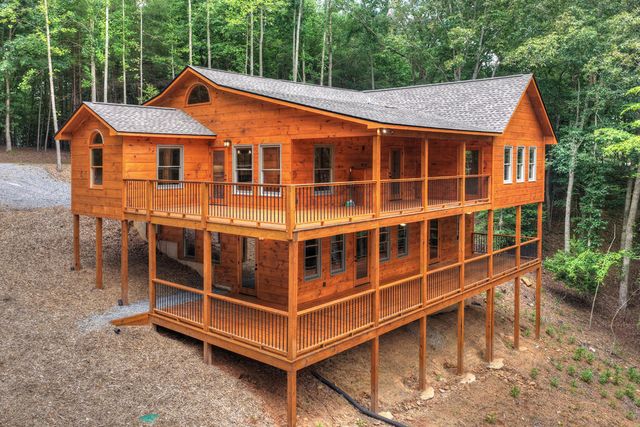 394 Blackberry Circle, Ellijay, GA 30536