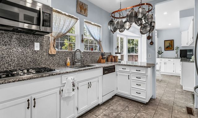 1615 Walworth Street, Greenville, TX 75401